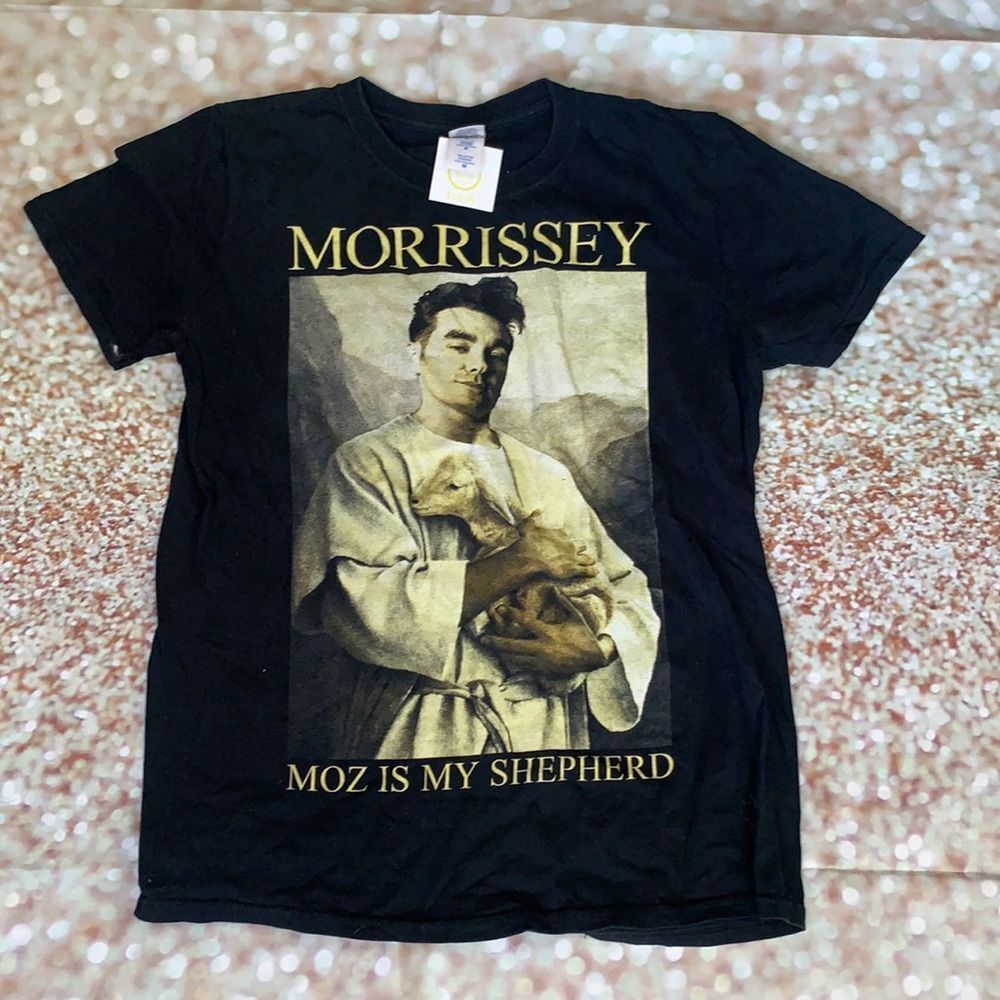 Graphic tee Women Size Medium